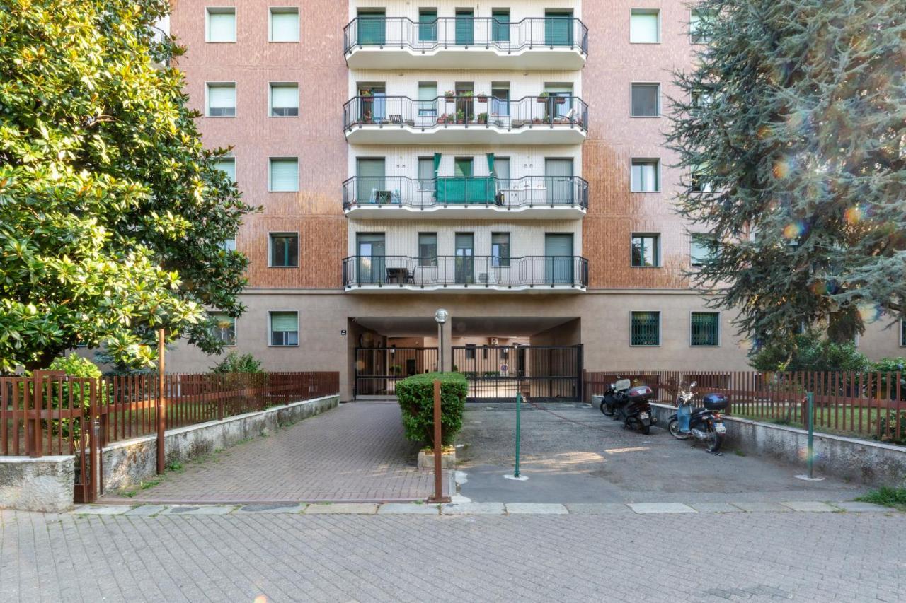 Апартаменты Martesana Flat With Balcony - M1 Gorla And Turro Милан Экстерьер фото