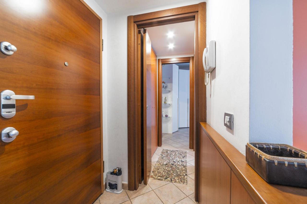 Апартаменты Martesana Flat With Balcony - M1 Gorla And Turro Милан Экстерьер фото